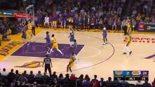 洛杉矶湖人爆料视频最新,最新视频揭示球队备战细节与球员动态  第1张